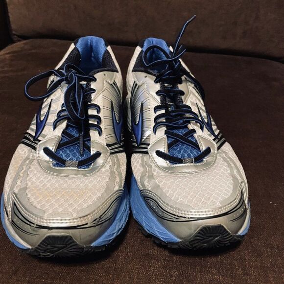 Mint condition Brooks Adrenaline GTS 14 mens 10 US 44  EUR Silver Blue Black - Picture 3 of 8
